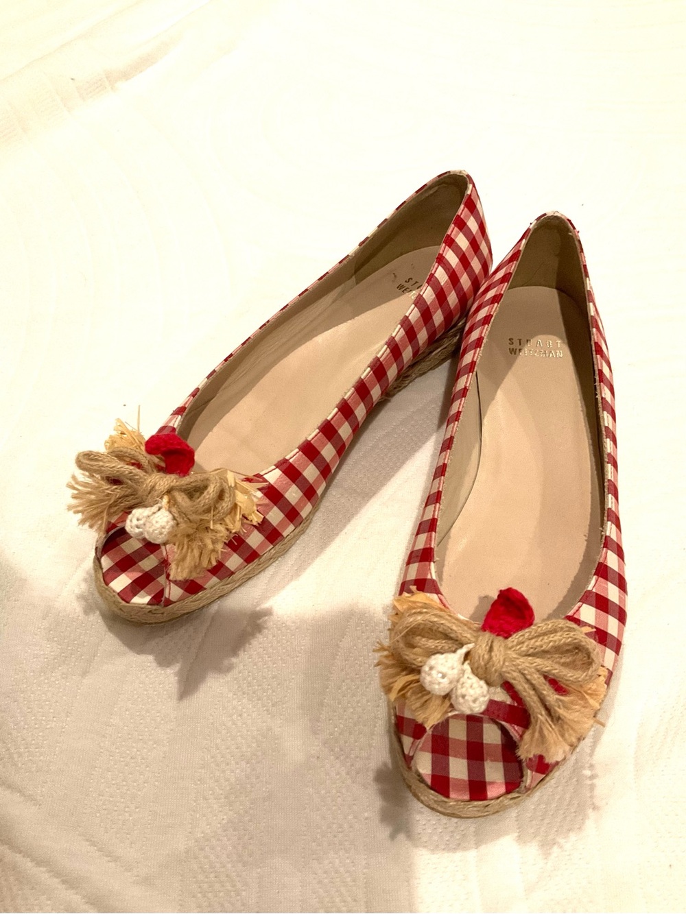 Stuart Weitzman Red and Cream Gingham Espadrille Flats 9M - Picture 2 of 8